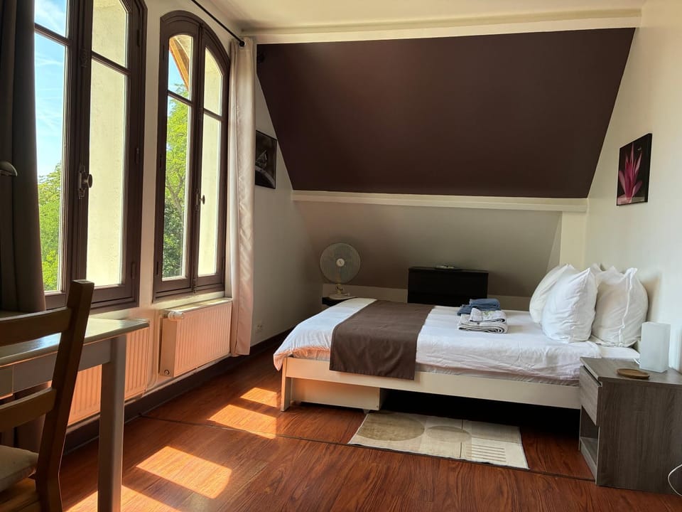 LA CHERIELLE Vacation rental in Île-de-France