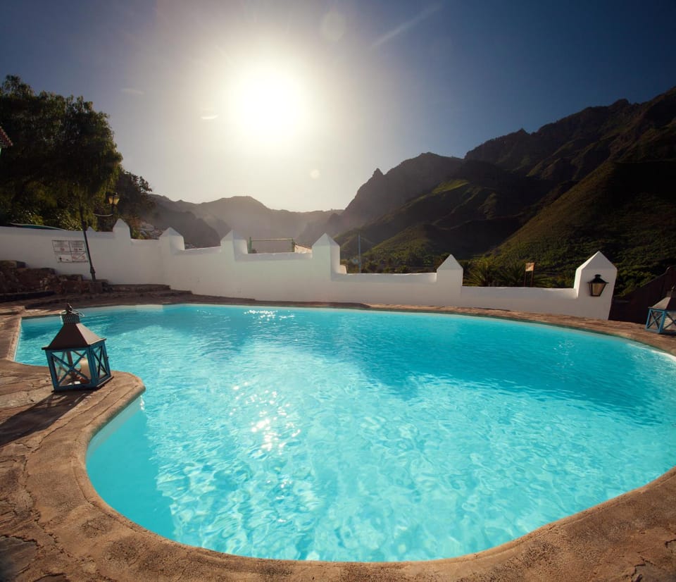 Swimming pool, Swimming pool