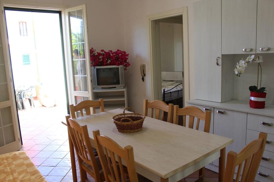Villa Francesca Apartment in Baia Verde