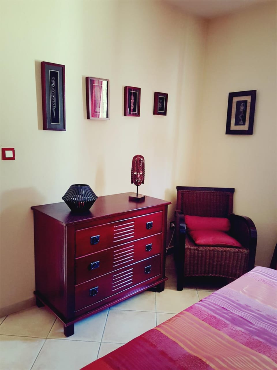 Photo of the whole room
