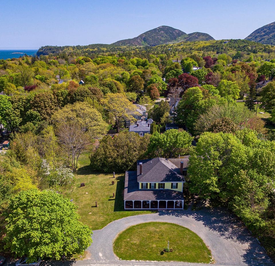 Yellow House Inn Bed and Breakfast in Acadia National Park