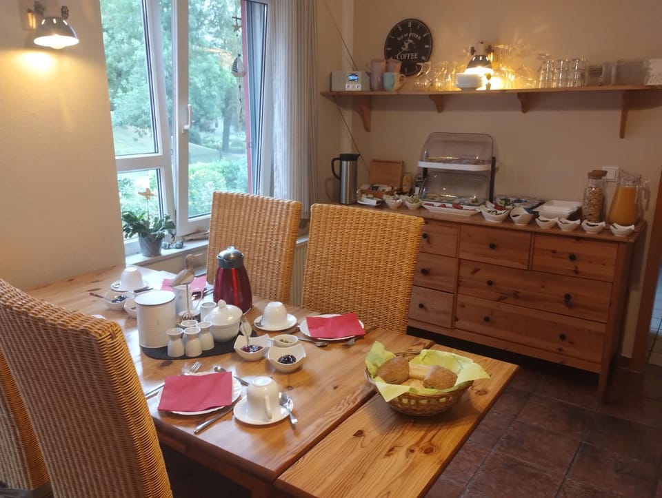 Hotel am Weinbergschloss Bed and Breakfast in Waren
