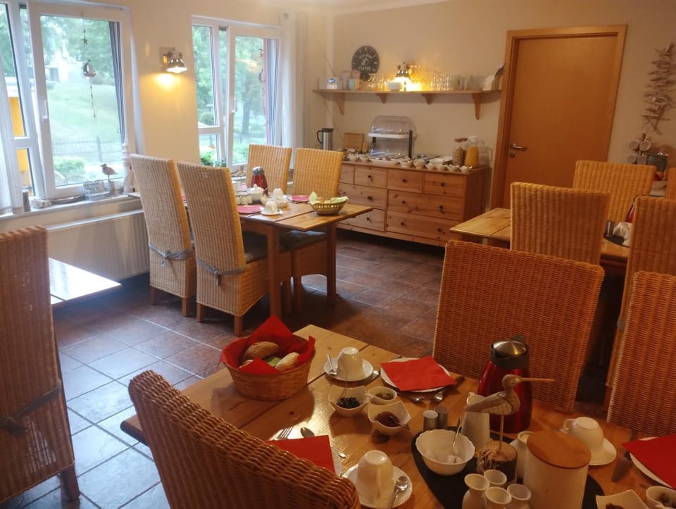 Hotel am Weinbergschloss Bed and Breakfast in Waren