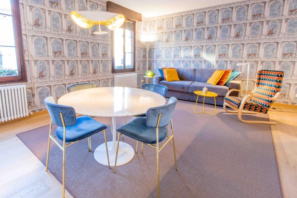 Living room, Dining area