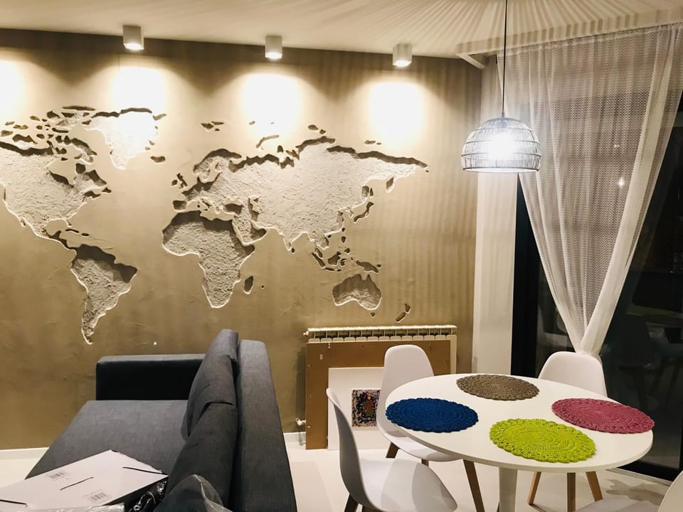 Communal lounge/ TV room, Balcony/Terrace, Decorative detail, Dining area, Sea view, Street view