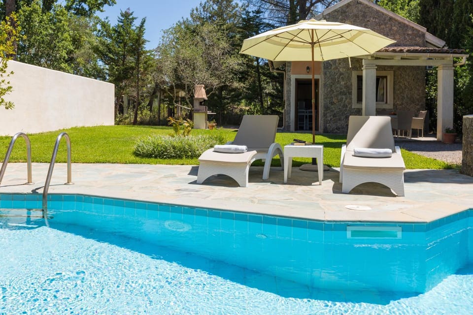 Petrinos Cottage House in Peloponnese, Western Greece and the Ionian