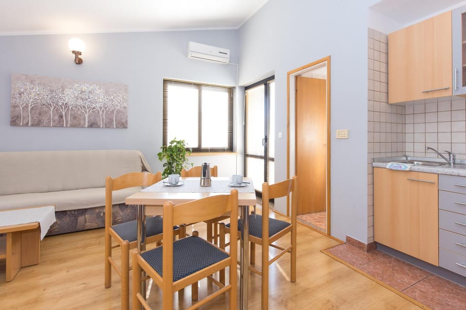 Villa Paradiso Apartment in Primorje-Gorski Kotar County