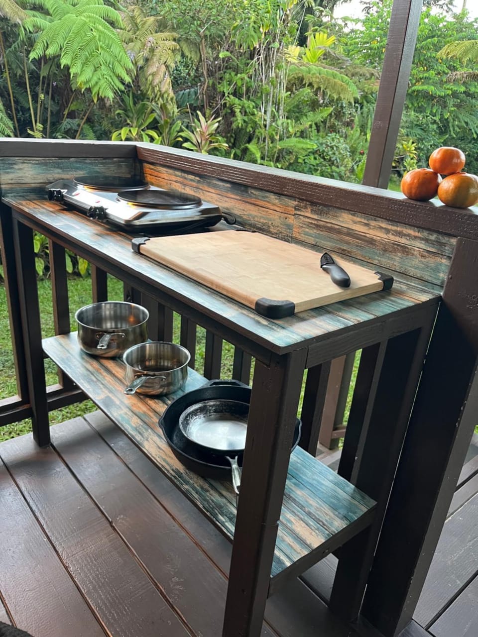 Hale Nonno Bed and Breakfast in Leilani Estates