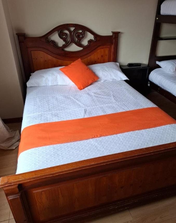 Bed, Photo of the whole room