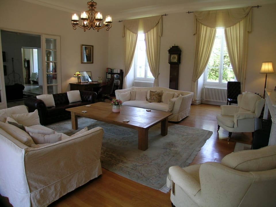Château du Bourbet Bed and Breakfast in Nouvelle-Aquitaine