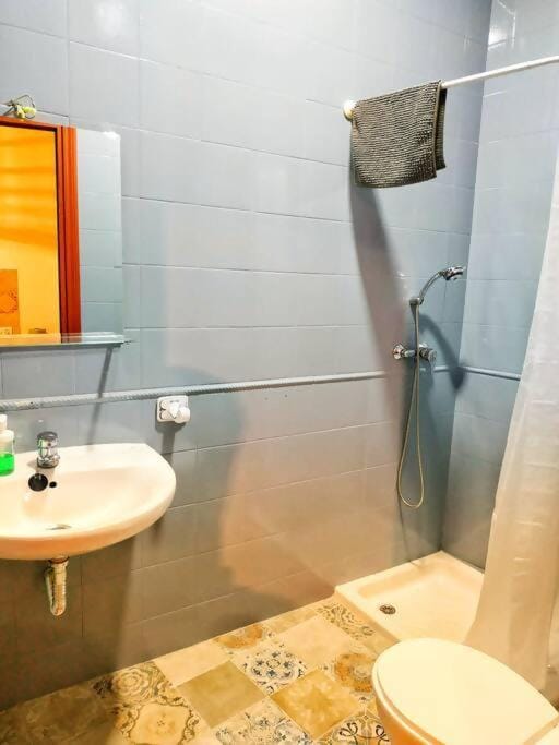 Busto Reform Apartamento Centro Sevilla Parking Netflix Apartment in Seville