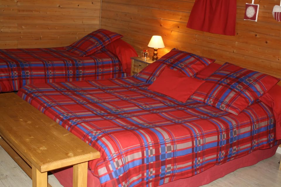 Bed, Decorative detail