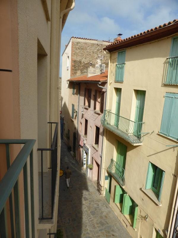 Facade/entrance, Street view