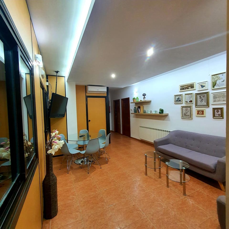 TV and multimedia, Living room, Seating area