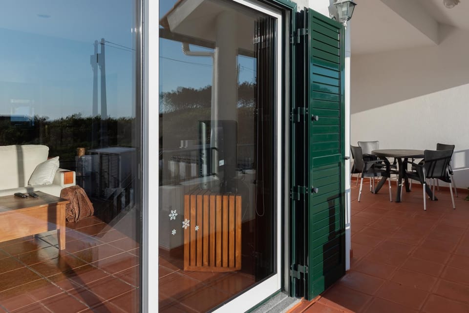 Patio, Facade/entrance, Balcony/Terrace