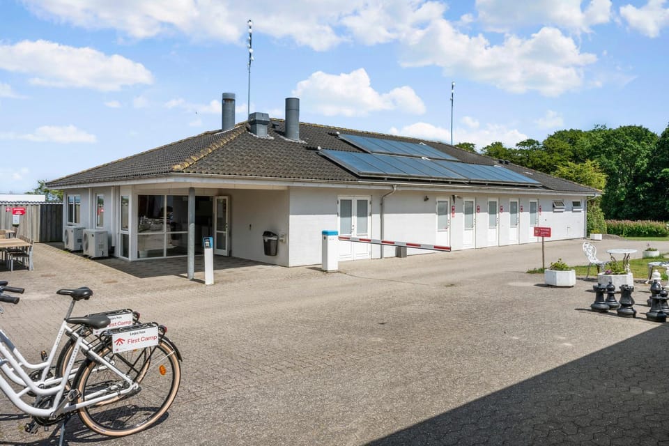 Property building, Cycling