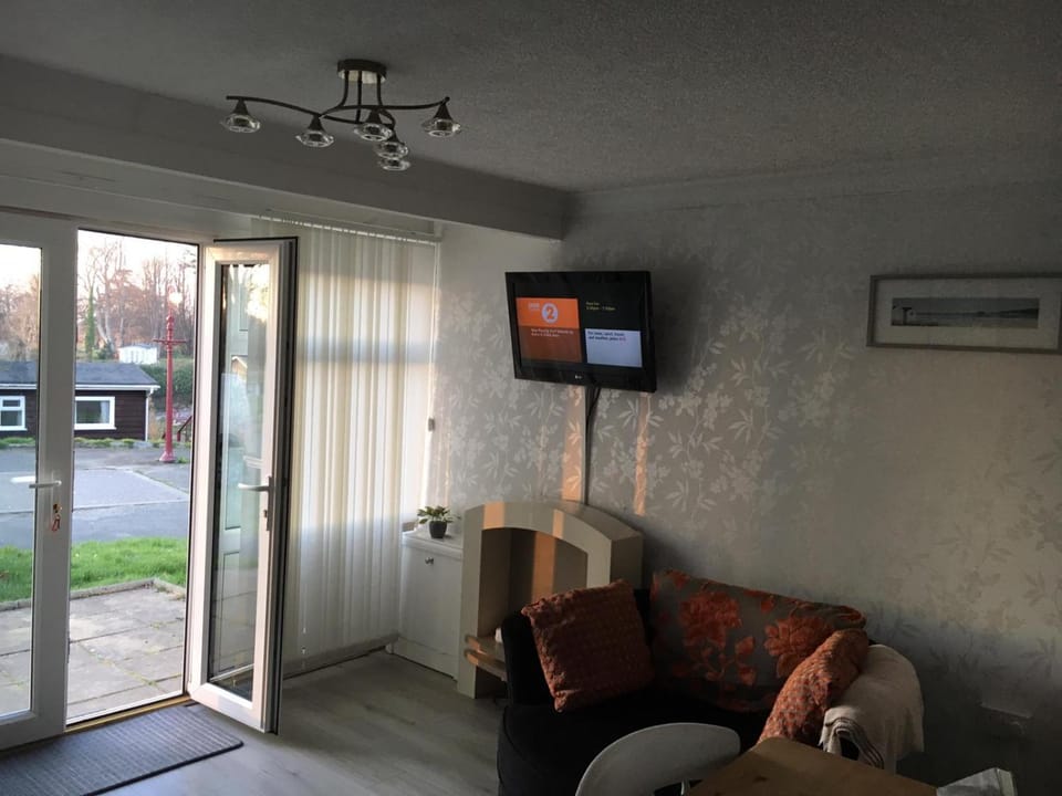 TV and multimedia, Seating area