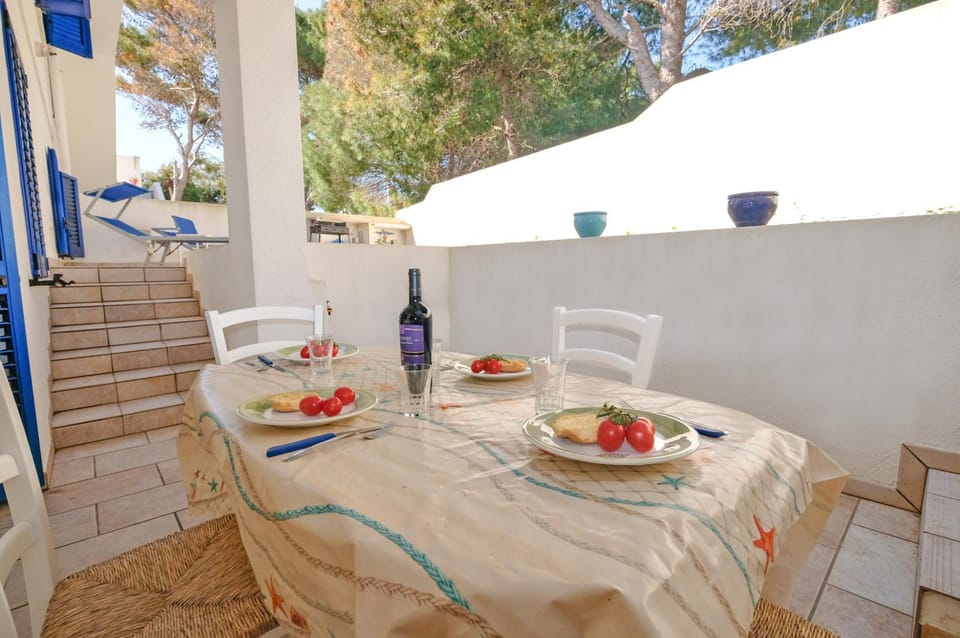 Patio, Dining area