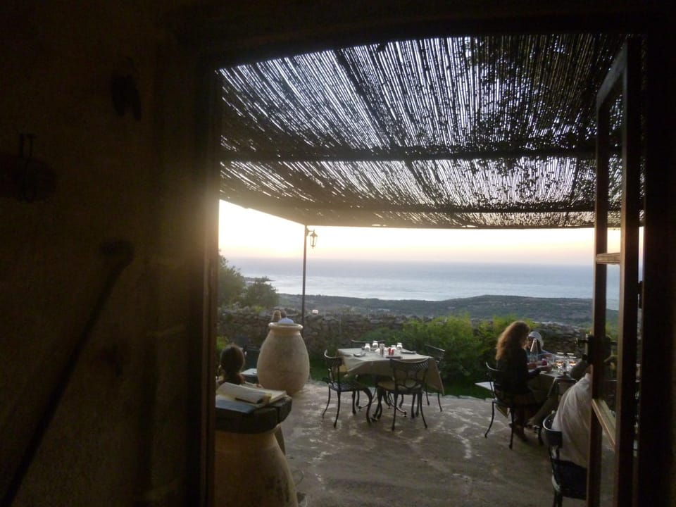 Property building, Garden view, Mountain view, Sea view, Drinks, Alcoholic drinks, Non alcoholic drinks