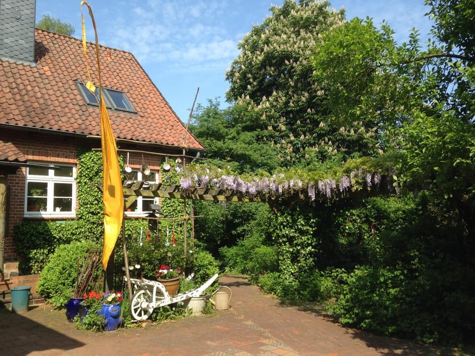 Facade/entrance, Garden