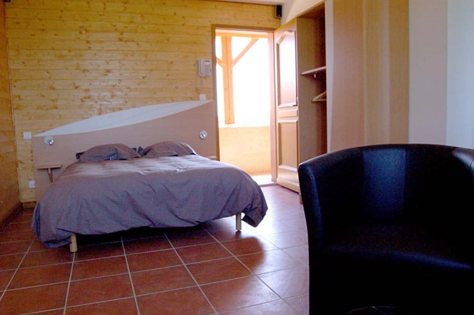 Day, Photo of the whole room