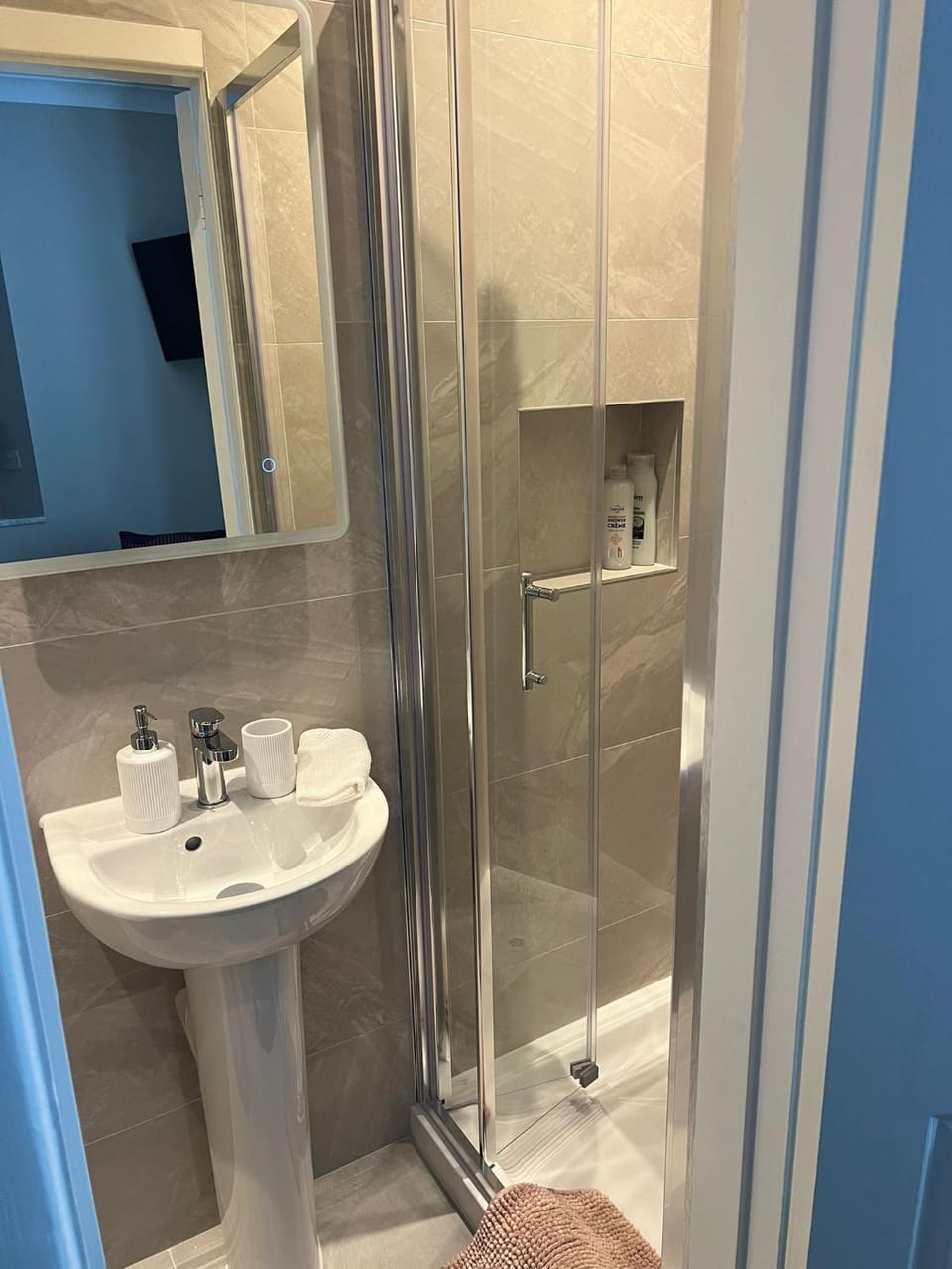 Shower, Bathroom