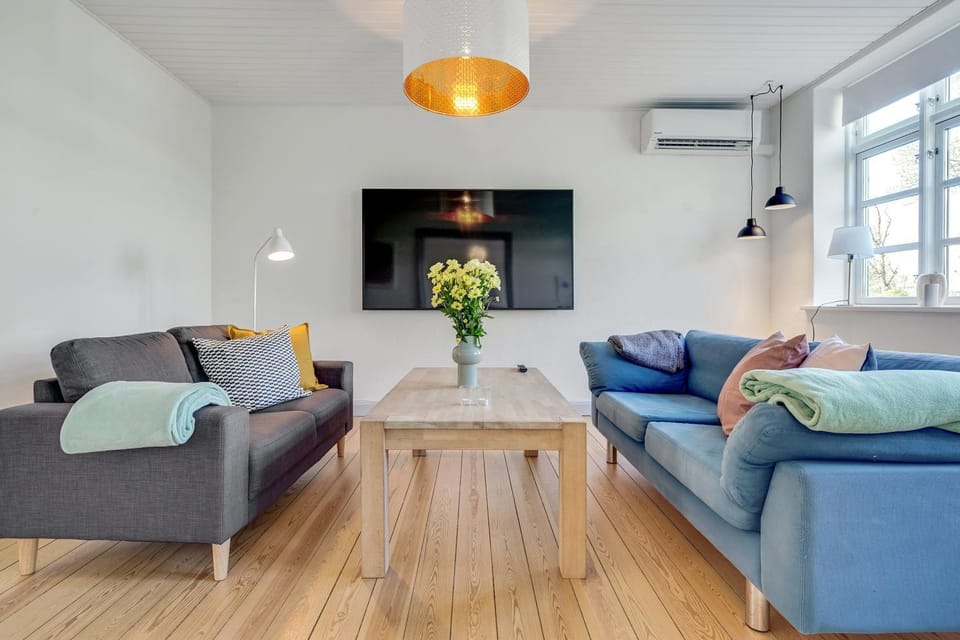 Living room, Lounge or bar