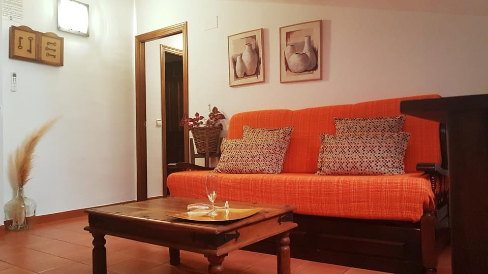 APARTAMENTO 2 4/6 PAX CASA RURAL EL SAUCE. A 2,5 KM DE CUENCA CAPITAL Apartment in La Mancha