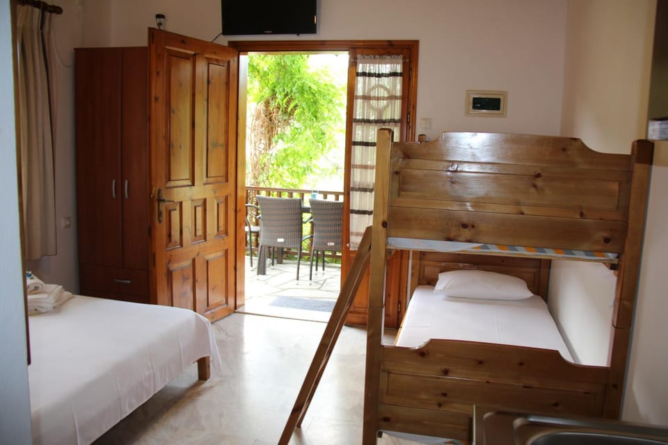 bunk bed