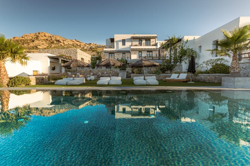 Property building, Swimming pool