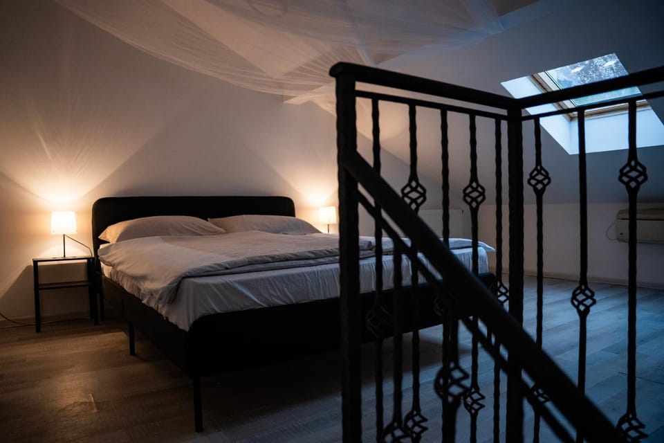 Home away from home with private parking Apartment in Novi Sad