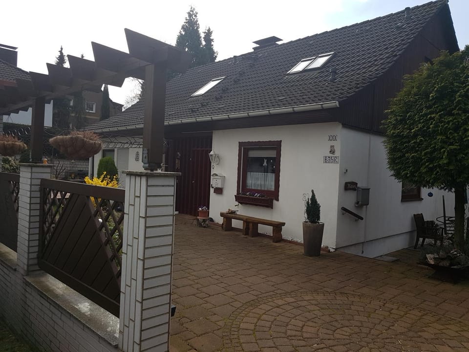 Facade/entrance, Spring, Day, Neighbourhood, Natural landscape, On site