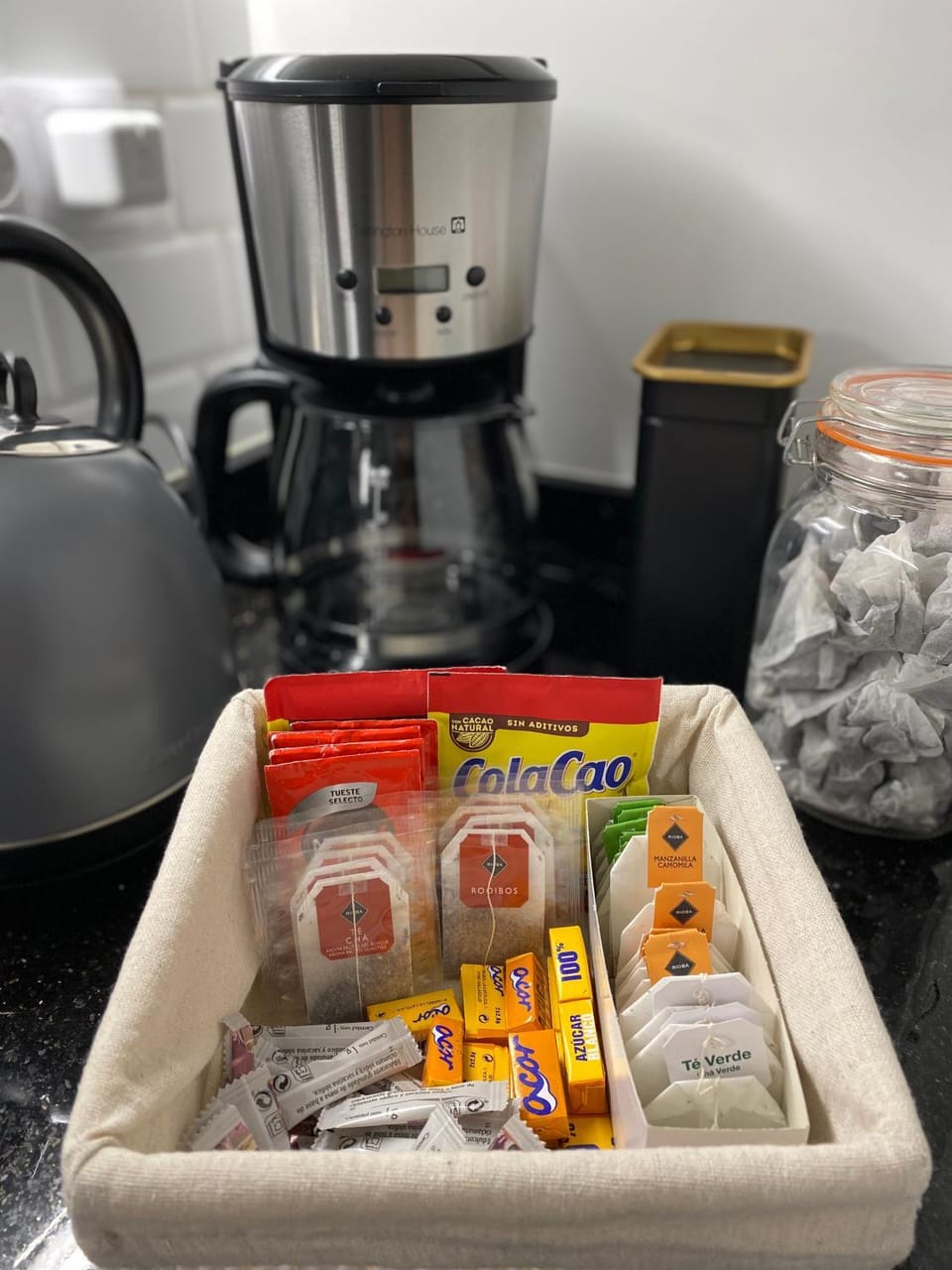 Coffee/tea facilities