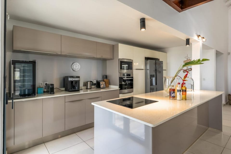 Villa Vista Mar Exceptional Panoramic View & Pool Villa in Sainte-Anne
