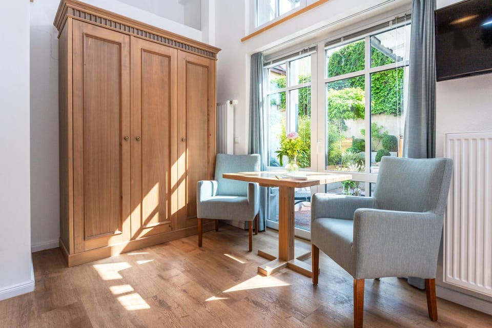 View (from property/room), Living room, Dining area