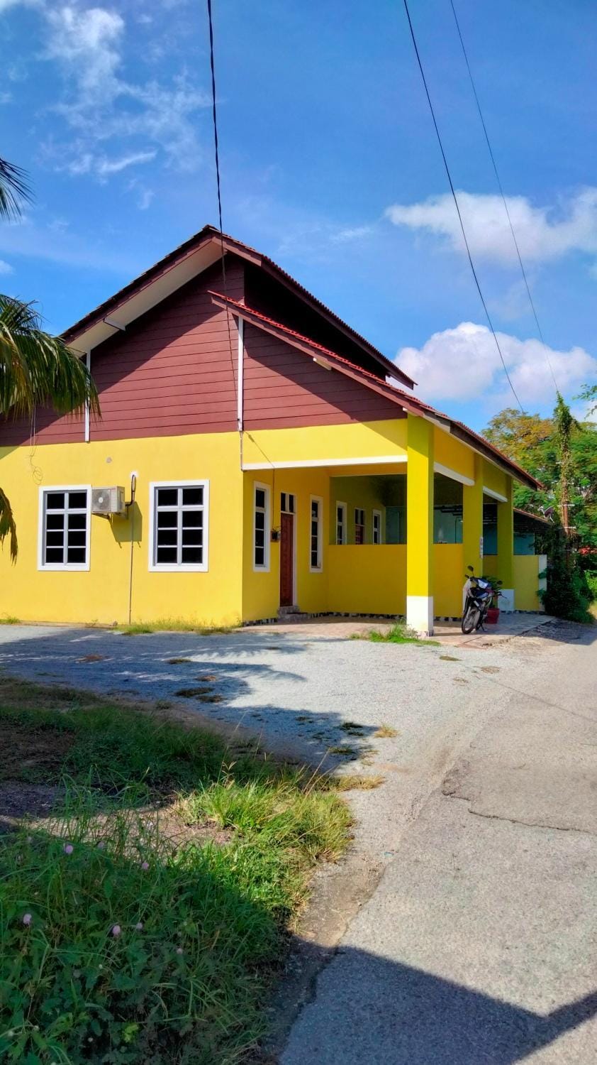 DYANA INN TRANSIT ROOMS House in Malaysia