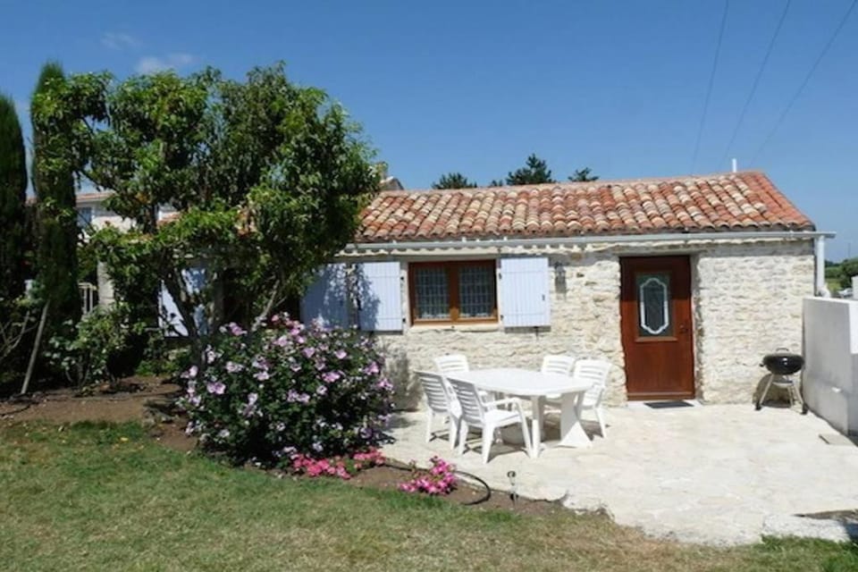 Patio, BBQ facilities, Balcony/Terrace