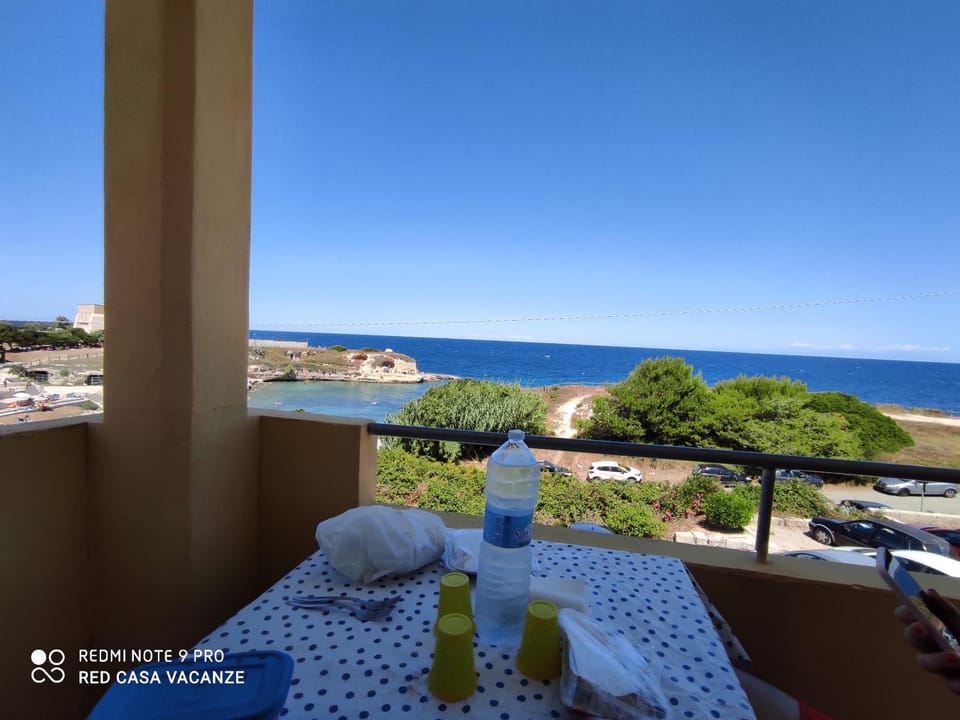 Day, Natural landscape, View (from property/room), Balcony/Terrace, Dining area, Sea view