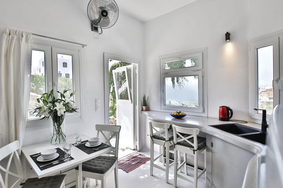 View (from property/room), View (from property/room), Kitchen or kitchenette, Living room, Landmark view, Landmark view, Sea view, Sea view, Sunset