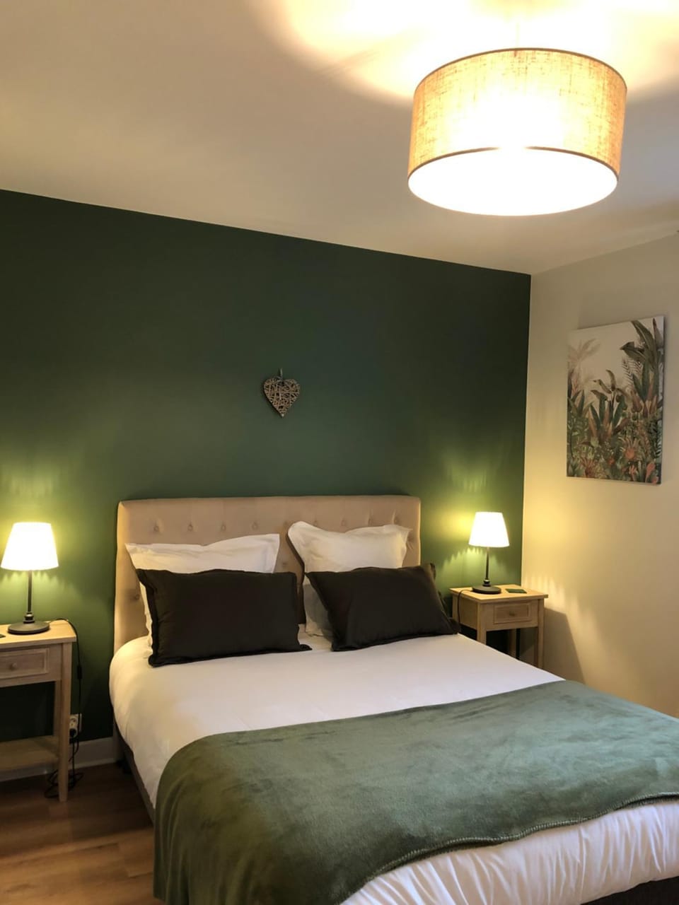 Bed, Photo of the whole room