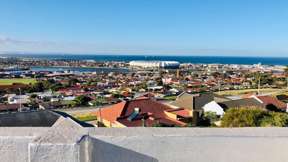 City view, Sea view