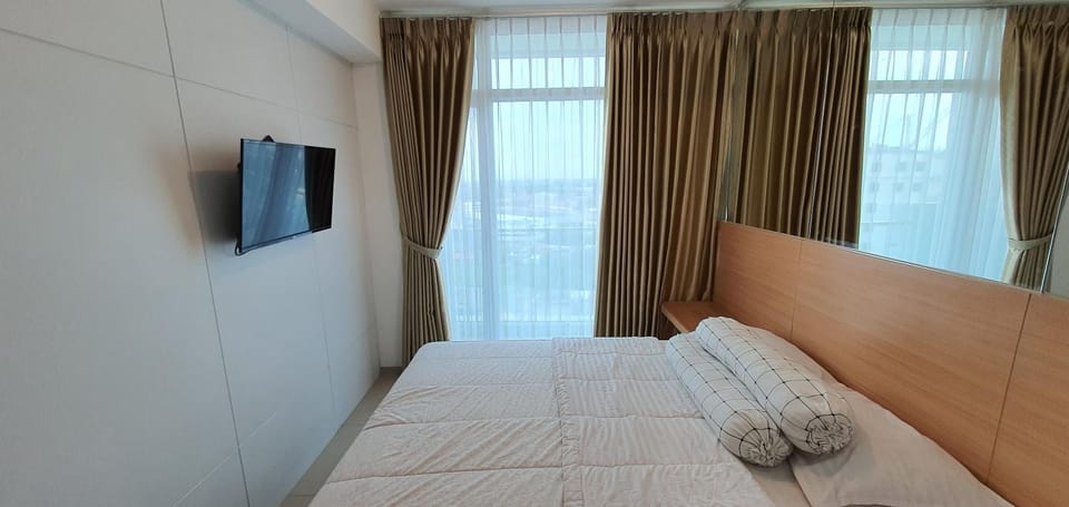 Communal lounge/ TV room, Bed, TV and multimedia, Photo of the whole room, Bedroom, towels