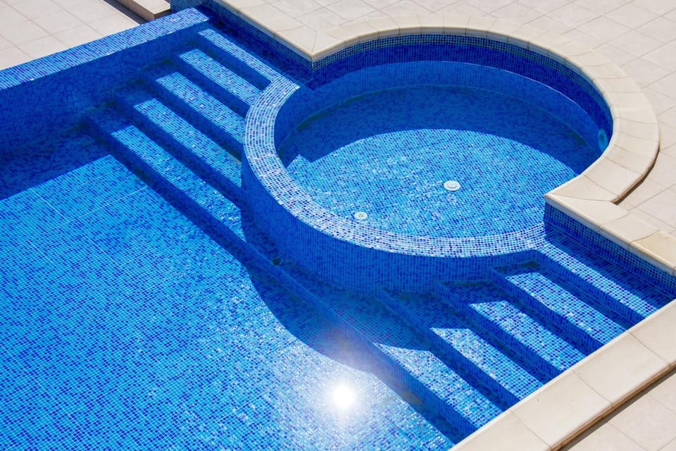 Property building, Facade/entrance, Day, Bird's eye view, Summer, Decorative detail, Floor plan, On site, Pool view, Swimming pool, Sunrise
