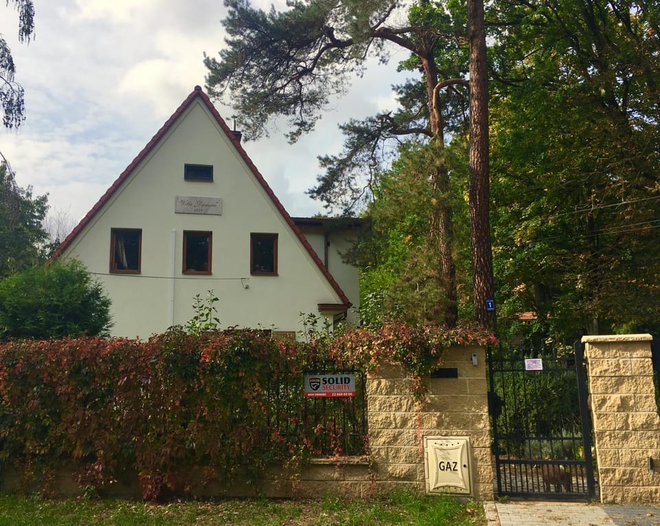 Property building, Facade/entrance, Natural landscape