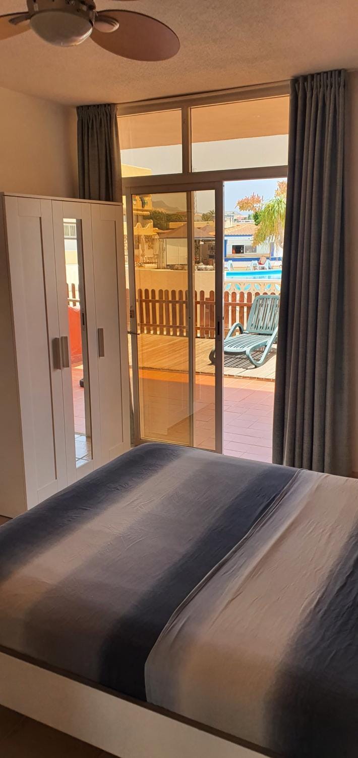 Casa blu Amazing Tenerife Playa Paraiso Rosa Center pool wi-fi Apartment in Costa Adeje