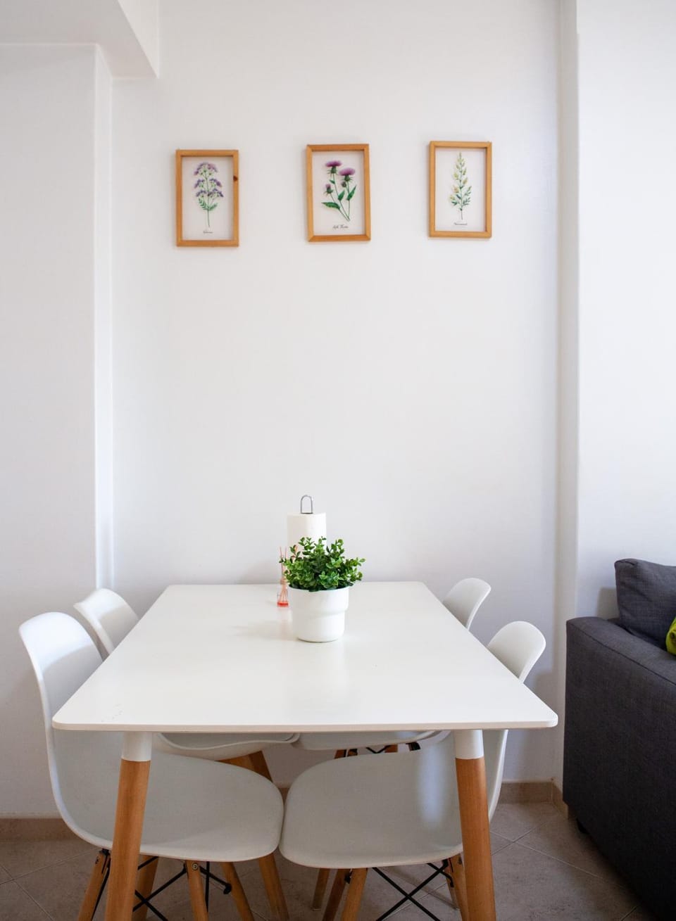 Living room, Dining area, kitchen