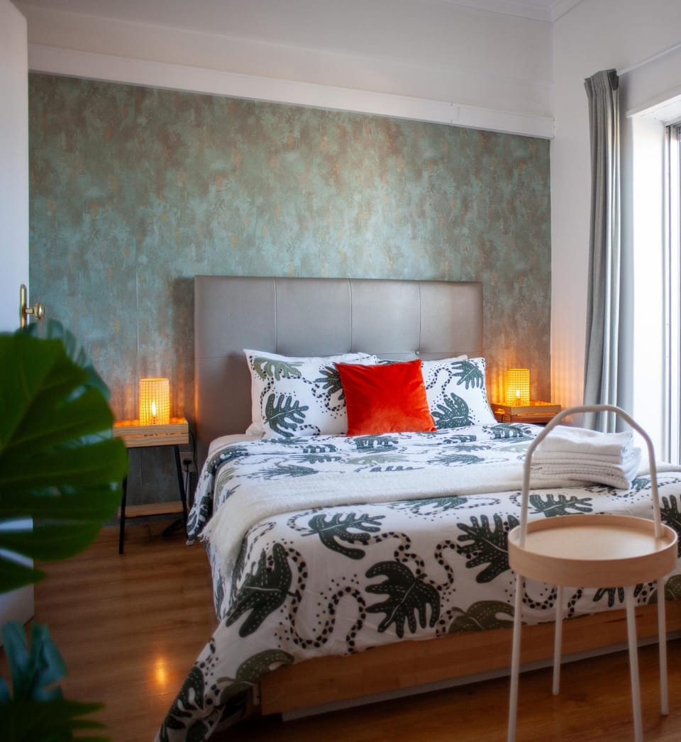 Bed, TV and multimedia, Bedroom, air conditioner