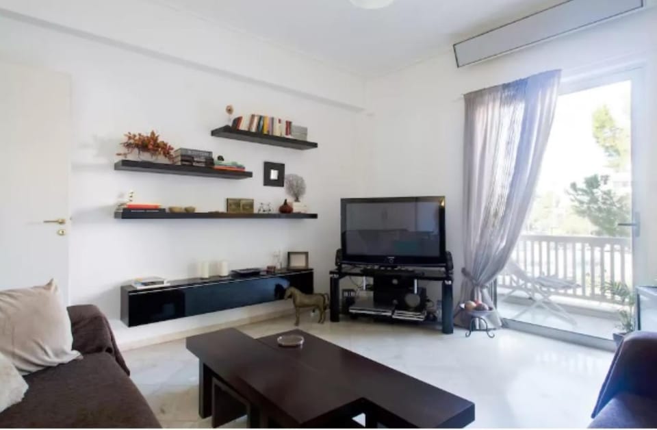 At Trendy Glyfada's Center Apartment in South Athens