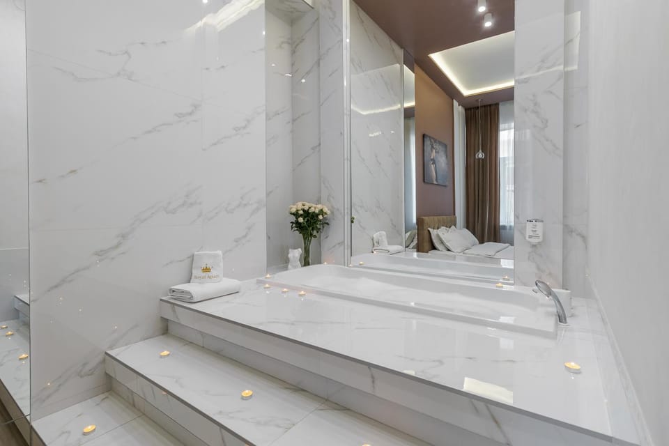 Royal Stylish Apartment in the old city Apartment in Lviv