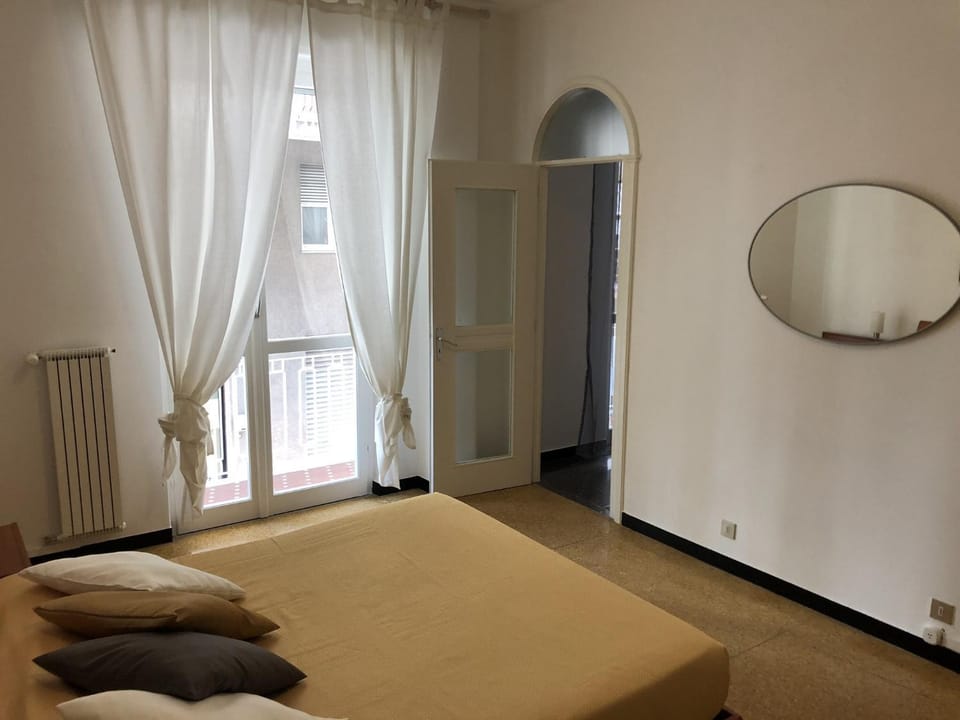 Appartamento Quadrilocale Apartment in Albenga